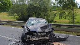 Accident mortel en Dordogne : le conducteur filmé par son passager pour une vidéo Snapchat au moment de la collision - France Bleu