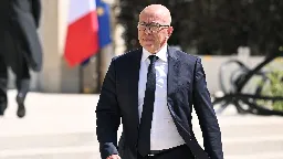 INFO FRANCEINFO. Des LR menacent de réclamer plus de deux millions d'euros de préjudice à Éric Ciotti après son alliance avec le RN