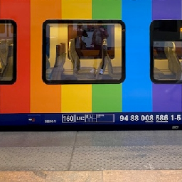Gay et amateur de (voyages) en train, tram, bus ou autre modes de transports publics - Lemmy GayFR.Online