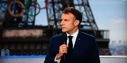 En direct : Emmanuel Macron ne nommera pas de premier ministre avant la « mi-août » et la fin des Jeux olympiques