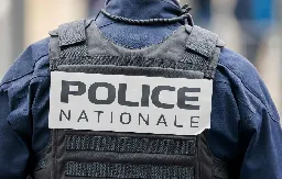 Un policier visé par une enquête pour proxénétisme à Saumur