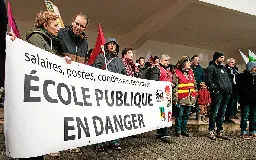 En Bretagne, près de 13 % des enseignants de collège et de lycée en grève, plus de 900 manifestants dans la rue [Vidéo]