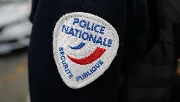 Un enfant de trois ans meurt renversé par une automobiliste qui faisait une marche arrière à Nantes  - France Bleu