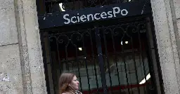 Sciences-Po Paris porte plainte après la découverte de deux caméras espions dans les toilettes